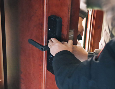 右江24小时上门开锁公司